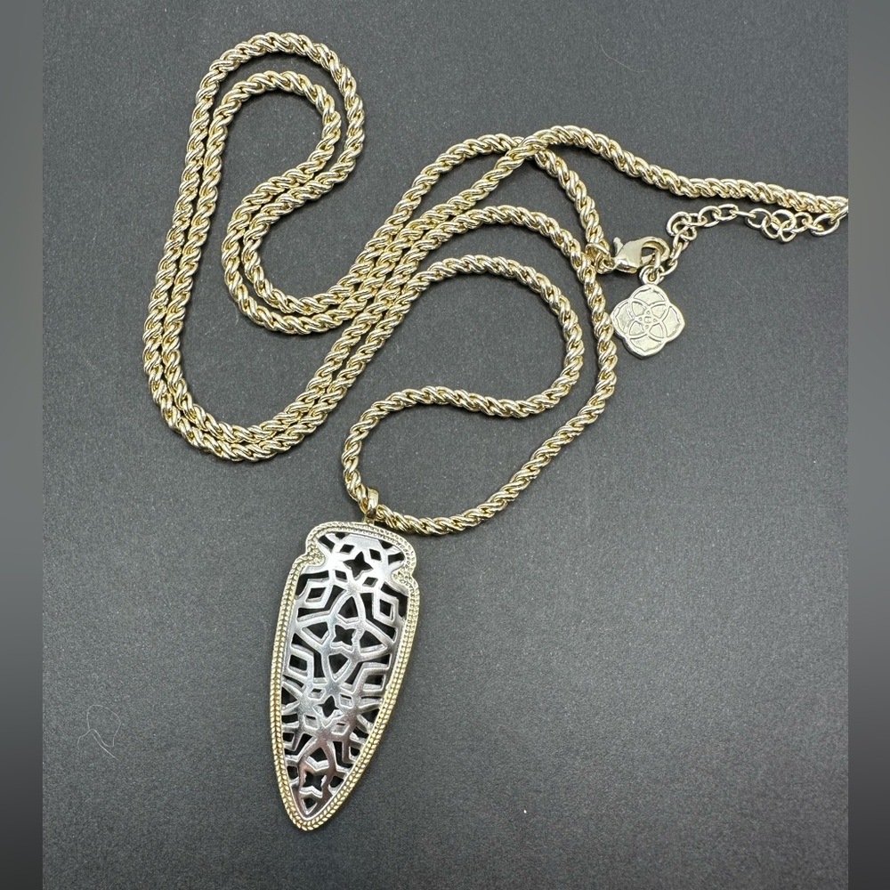 EUC Kendra Scott Sienna arrowhead long filigree necklace silver gold mix